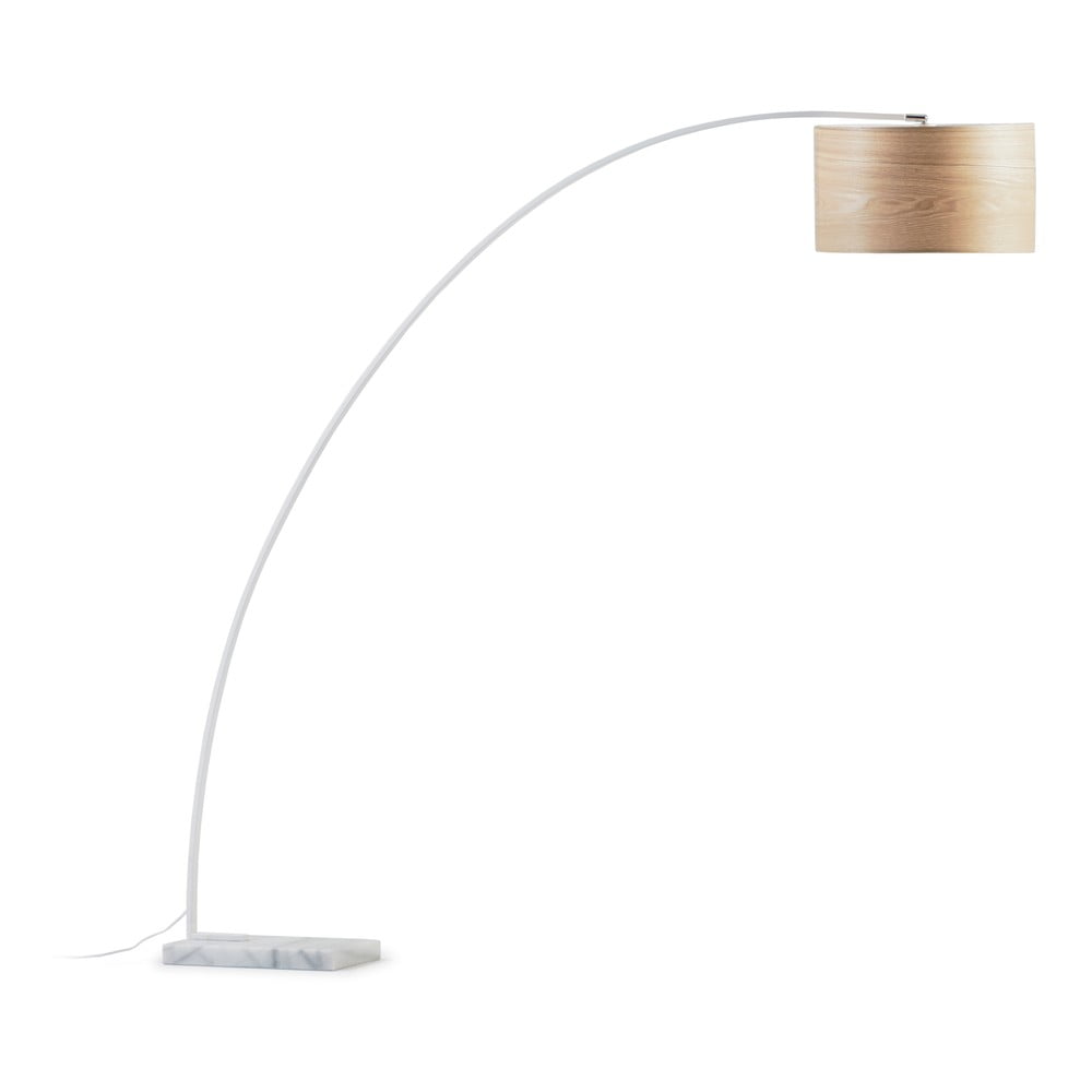 Biela/v prírodnej farbe stojacia lampa s dreveným tienidlom (výška  210 cm) Juhe Ash – Kave Home