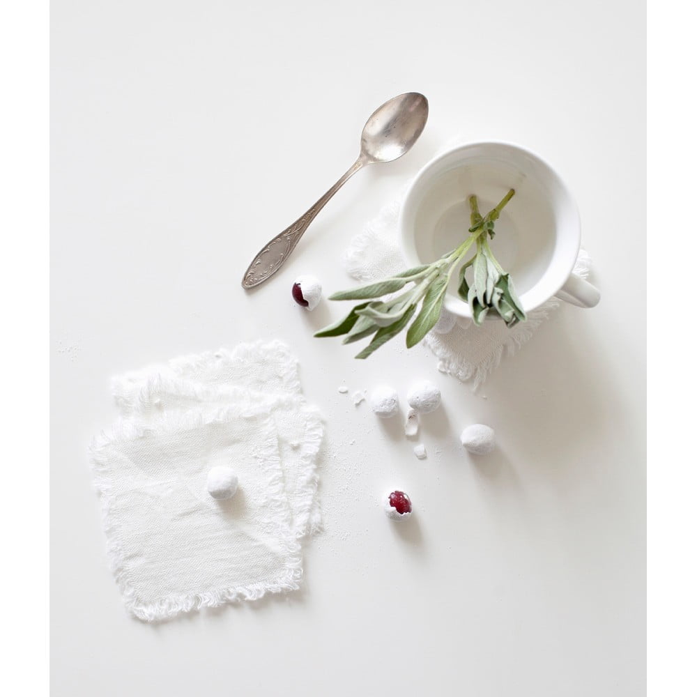 Súprava 4 bielych ľanových podnosov Linen Tales Classic