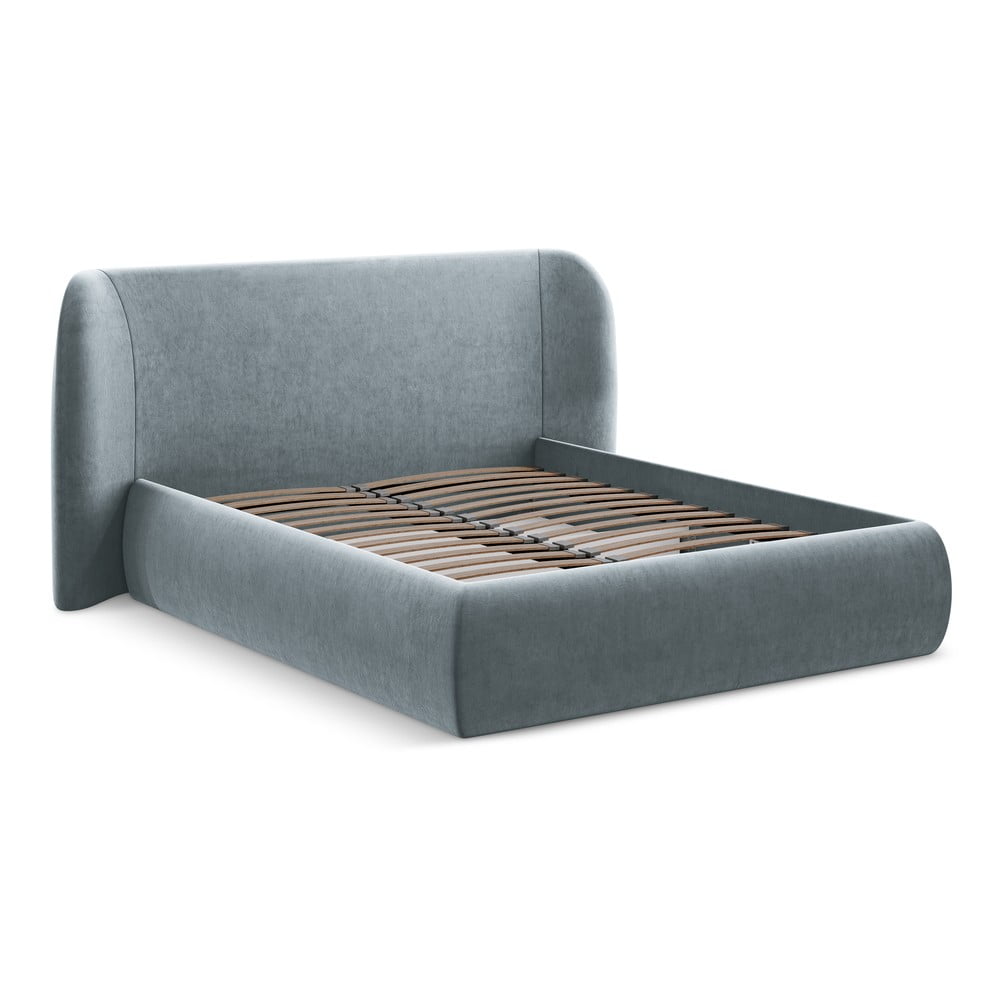 Svetlomodrá čalúnená dvojlôžková posteľ s úložným priestorom s roštom 160x200 cm Hauke – Makamii