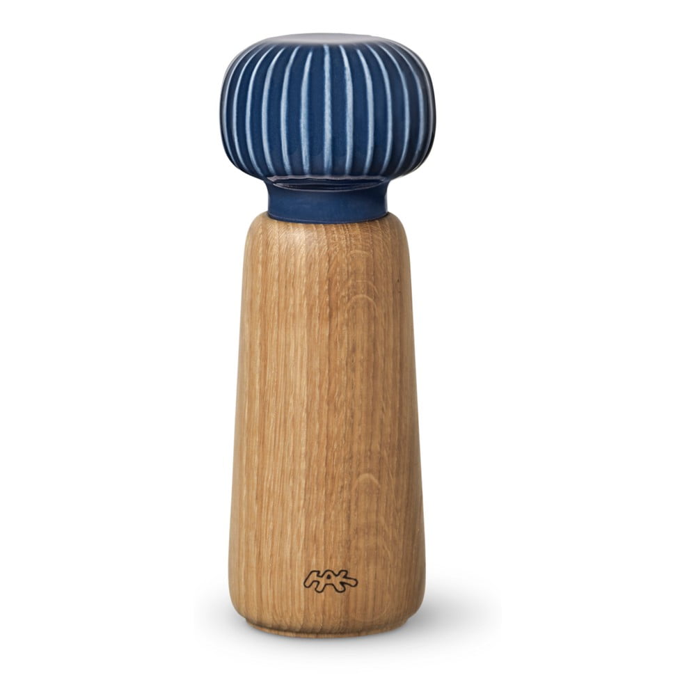Mlynček z dubového dreva na korenie s tmavomodrým detailom z porcelánu Kähler Design Hammershoi