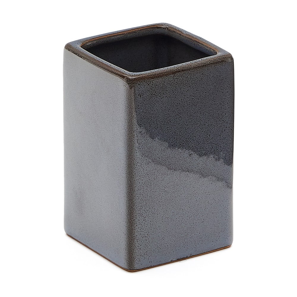 Tmavomodrý keramický kelímok na zubné kefky Silvet – Kave Home