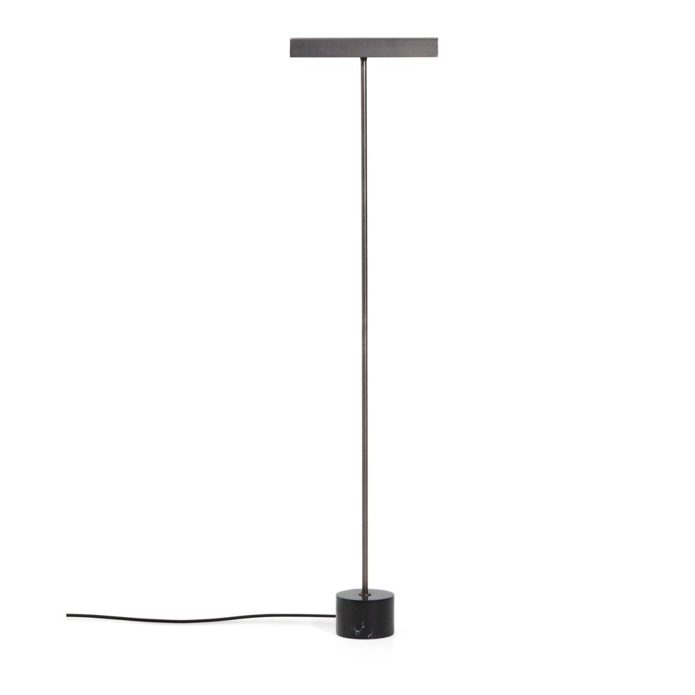 Čierna stojacia lampa (výška  121 cm) Lynor – Kave Home