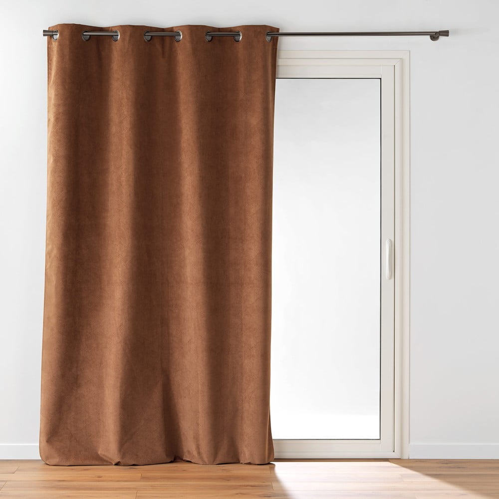 Hnedý zamatový záves 140x260 cm Olympe – douceur d'intérieur