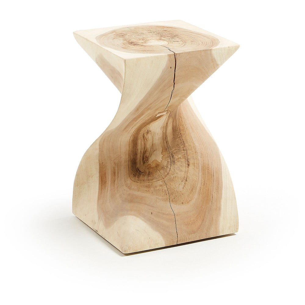 Odkladací stolík z masívu munggur 30x30 cm Hakon – Kave Home